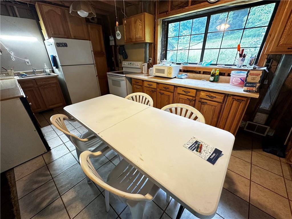 315 Dark Hollow Road Confluence, PA 15424 - Photo 7 of 25