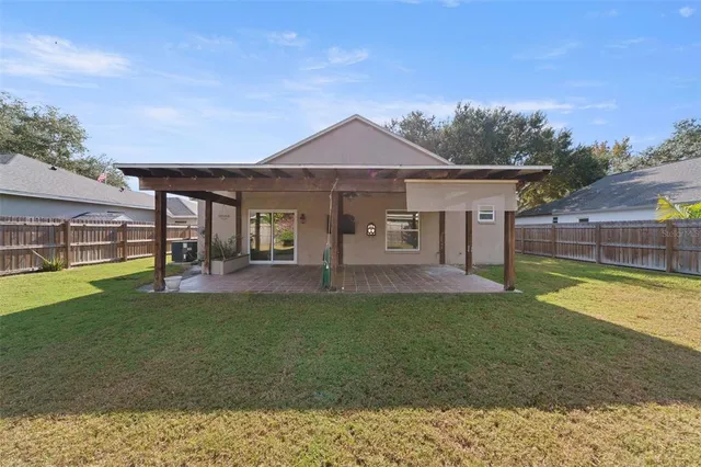 $2,900 | 24407 Rolling View Court, Lutz, FL 33559