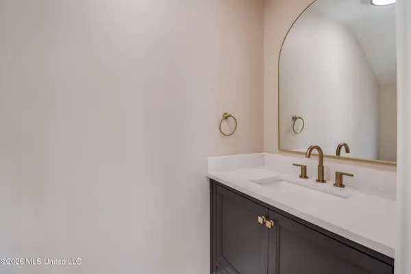 $879,000 | 117 West 4th Street, Long Beach, MS 39560