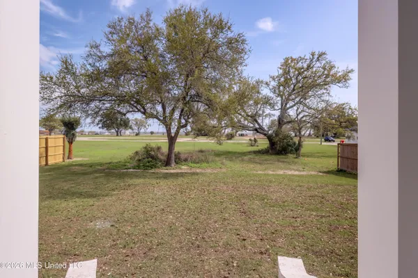 $879,000 | 117 West 4th Street, Long Beach, MS 39560