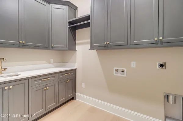 $879,000 | 117 West 4th Street, Long Beach, MS 39560