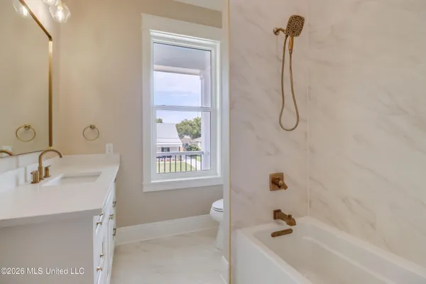 $879,000 | 117 West 4th Street, Long Beach, MS 39560