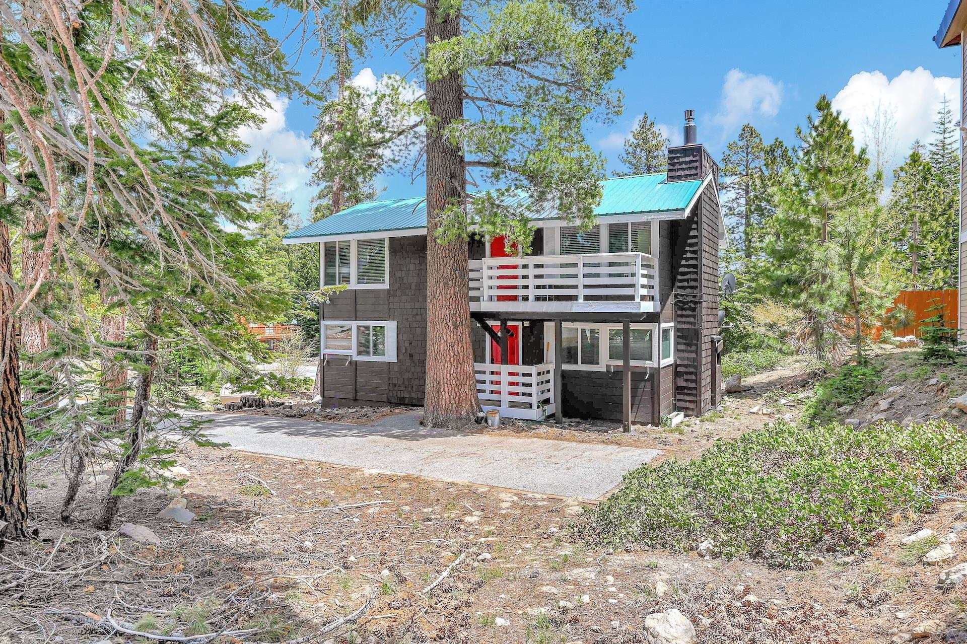 2 Snowridge Lane Mammoth Lakes, CA 93546 - Photo 1 of 25 a view of a house with a yard and tree s