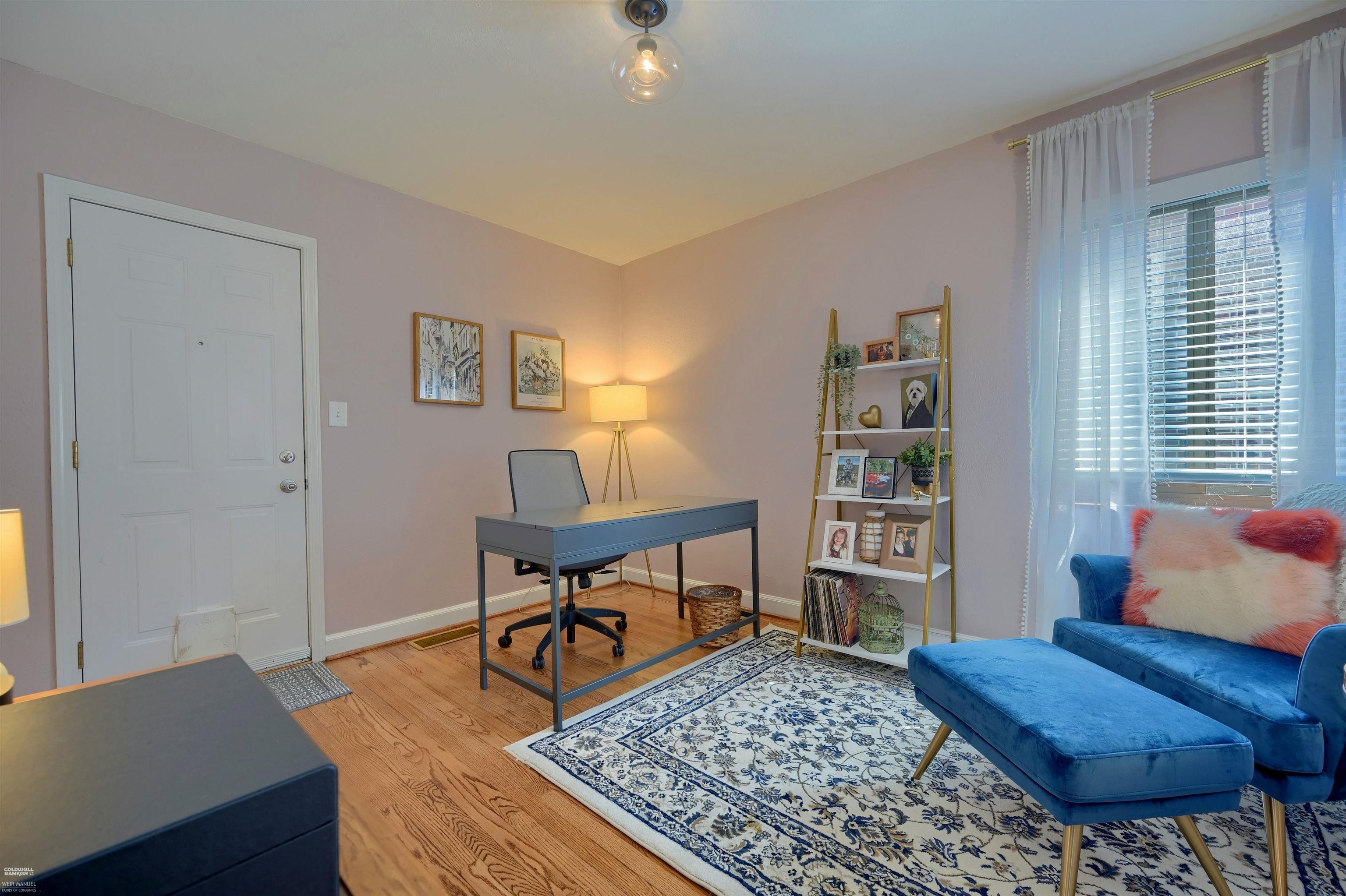 1496 Roslyn Road Grosse Pointe Woods, MI 48236 - Photo 25 of 36