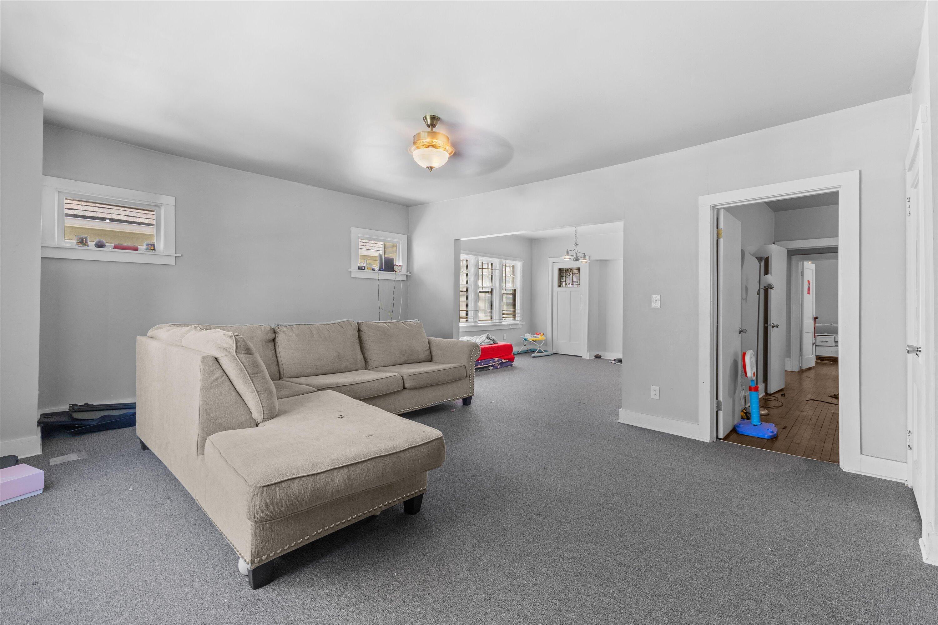 2713 North 44th Street, Unit 2715 Milwaukee, WI 53210 - Photo 12 of 21 17-KCM-69