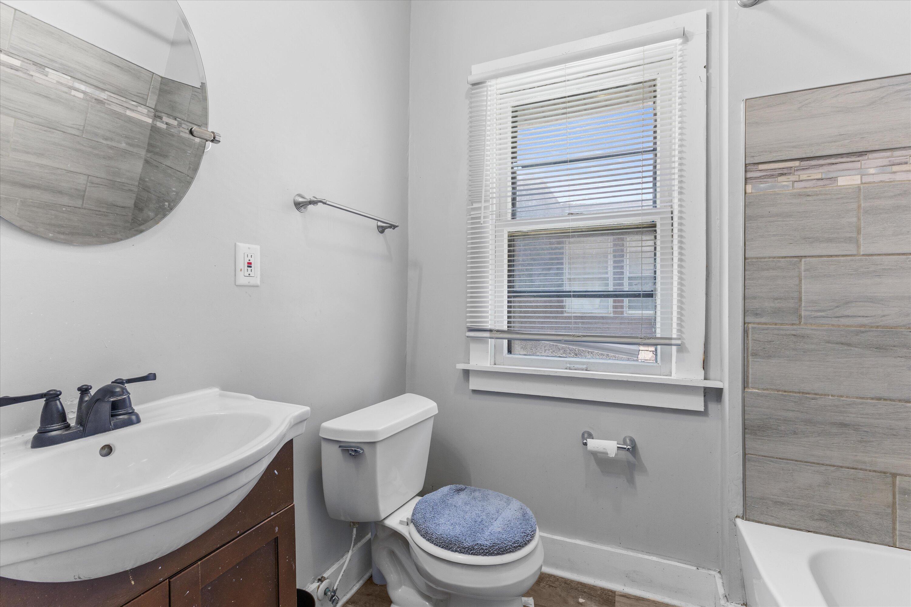 2713 North 44th Street, Unit 2715 Milwaukee, WI 53210 - Photo 18 of 21 27-KCM-123