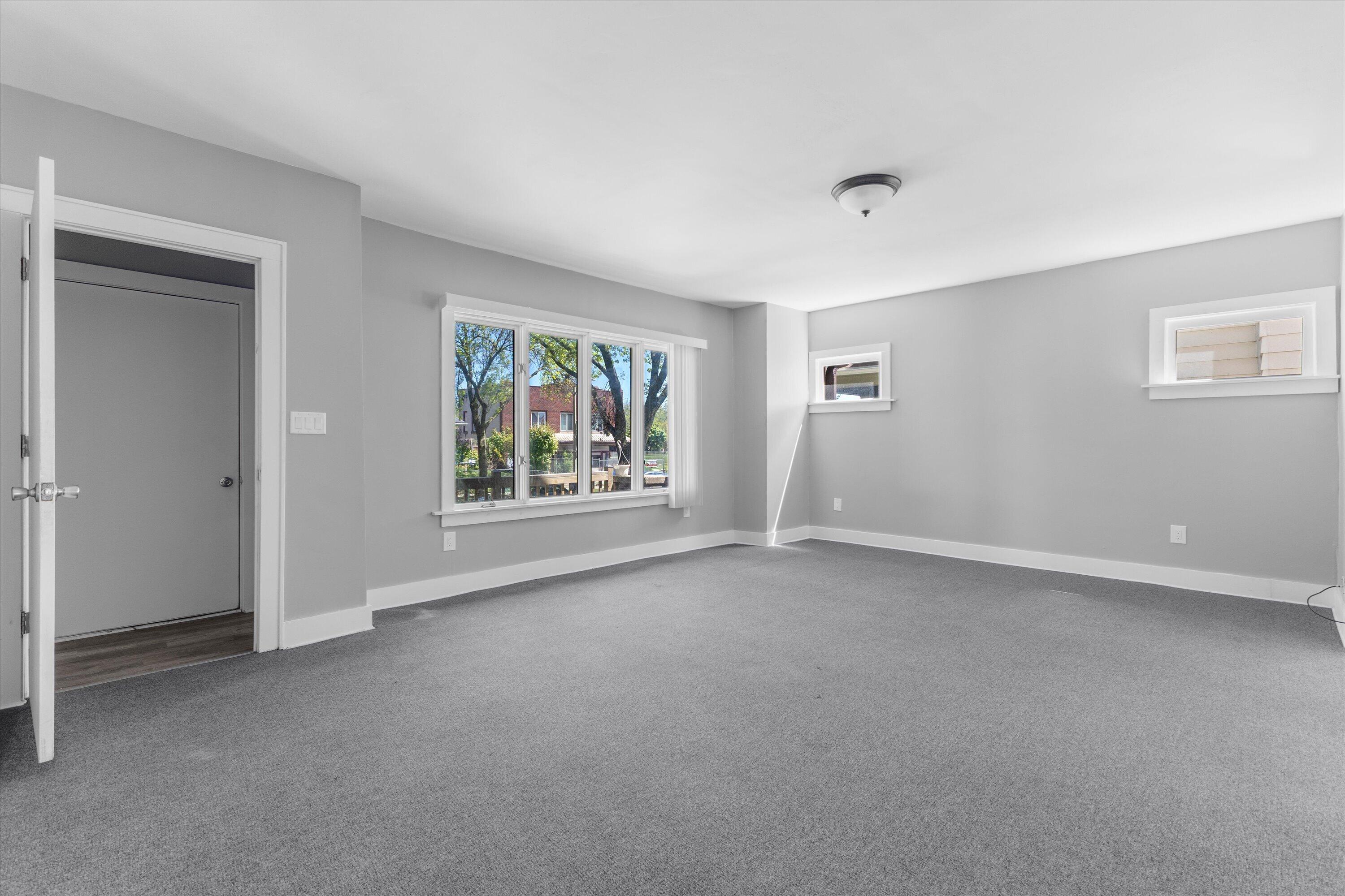 2713 North 44th Street, Unit 2715 Milwaukee, WI 53210 - Photo 2 of 21 02-KCM-4