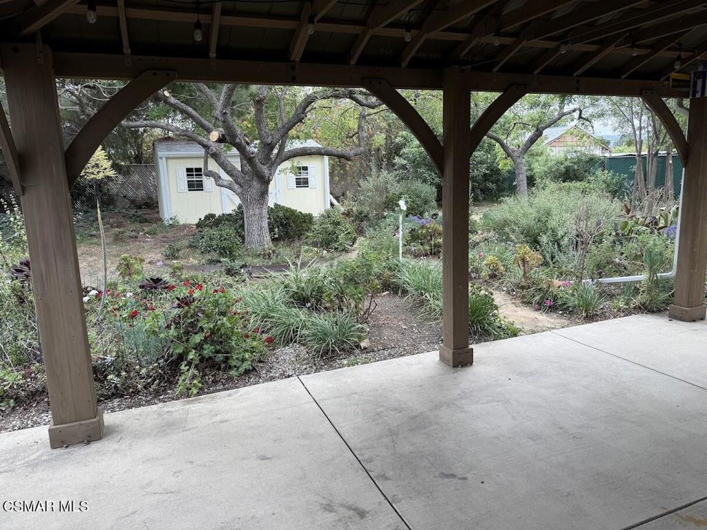 1306 Windsor Drive Thousand Oaks, CA 91360 - Photo 9 of 14 a backyard of a house with lots of green space