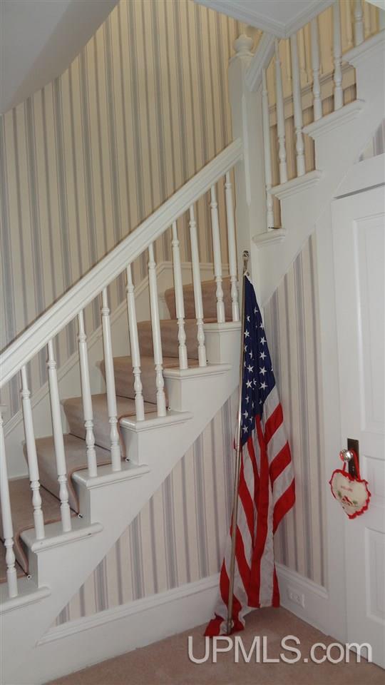 214 East Ridge Street Marquette, MI 49855 - Photo 6 of 34 Gallery Image 6