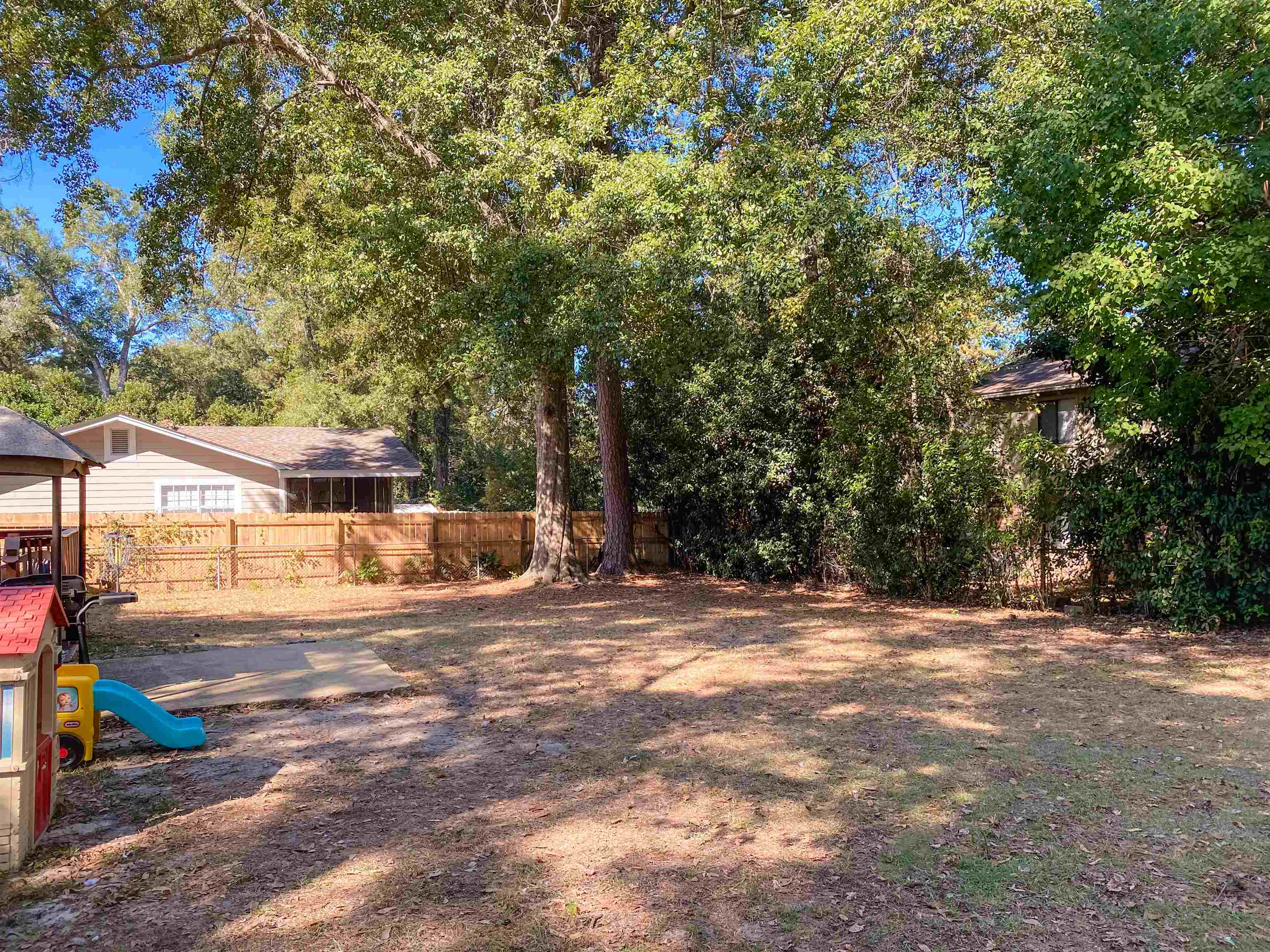 2416 Castletower Road Tallahassee, FL 32301 - Photo 5 of 34 Gallery Image 5