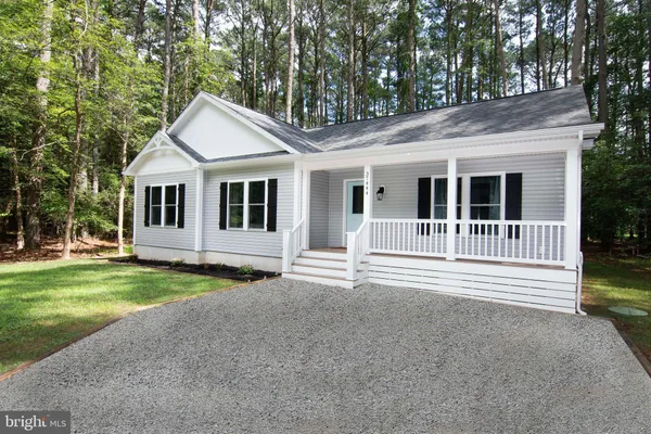 $318,000 | 37444 Castaway Drive, Greenbackville, VA 23356