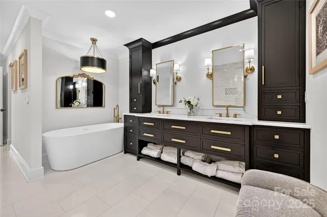 $2,479,000 | 10840 Bay Hill Club Drive, Charlotte, NC 28277