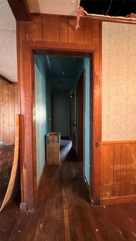 a view of an outdoor space