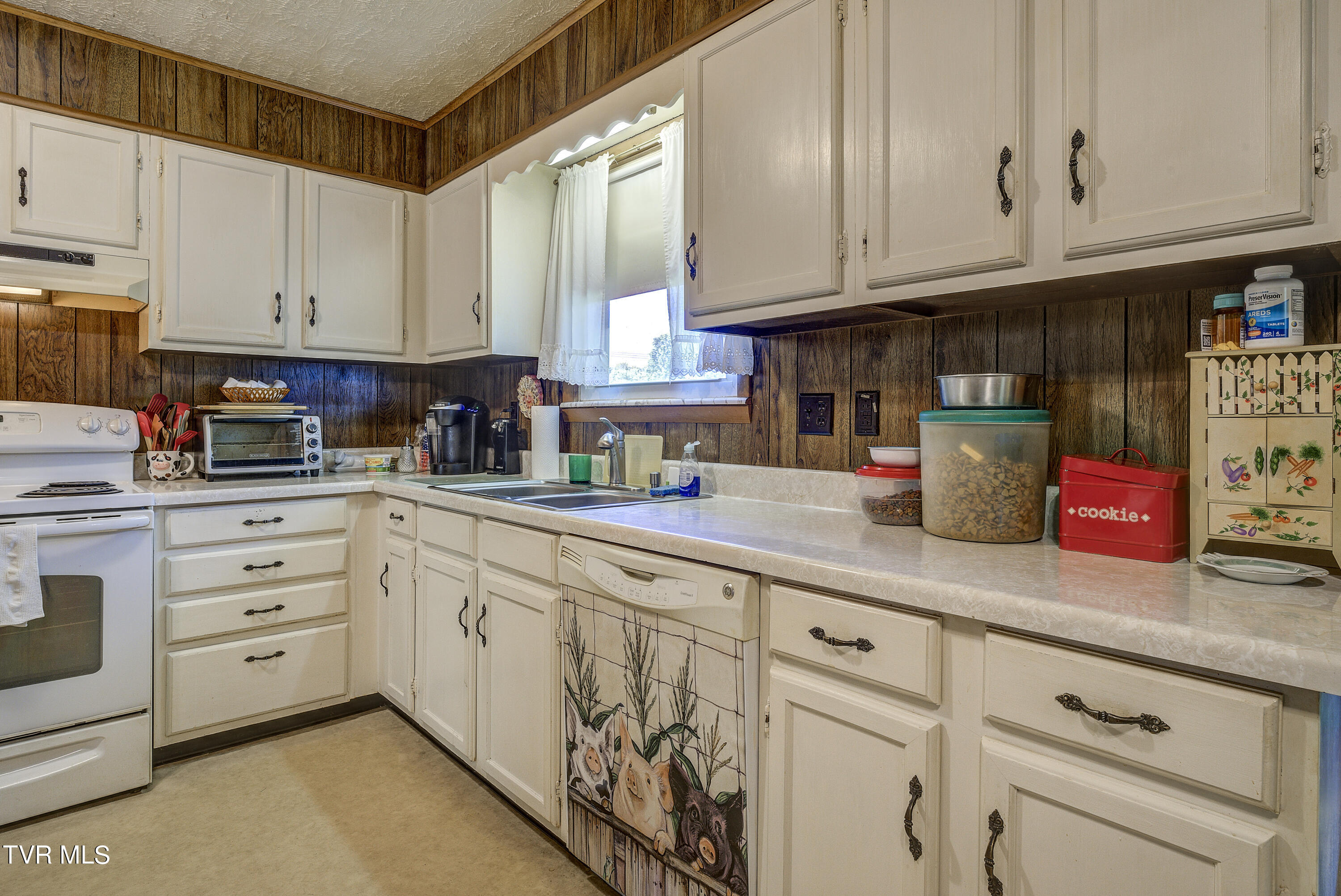 628 Mt Bethel Road Greeneville, TN 37745 - Photo 17 of 34 628 Mount Bethel Rd Kitchen