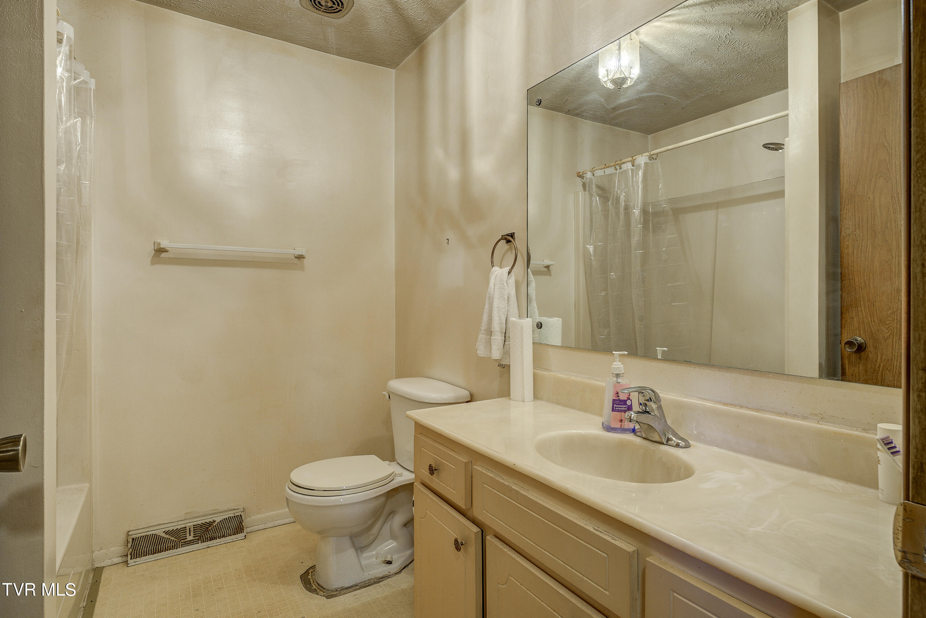 628 Mt Bethel Road Greeneville, TN 37745 - Photo 20 of 34 628 Mount Bethel Rd Greeneville, TN