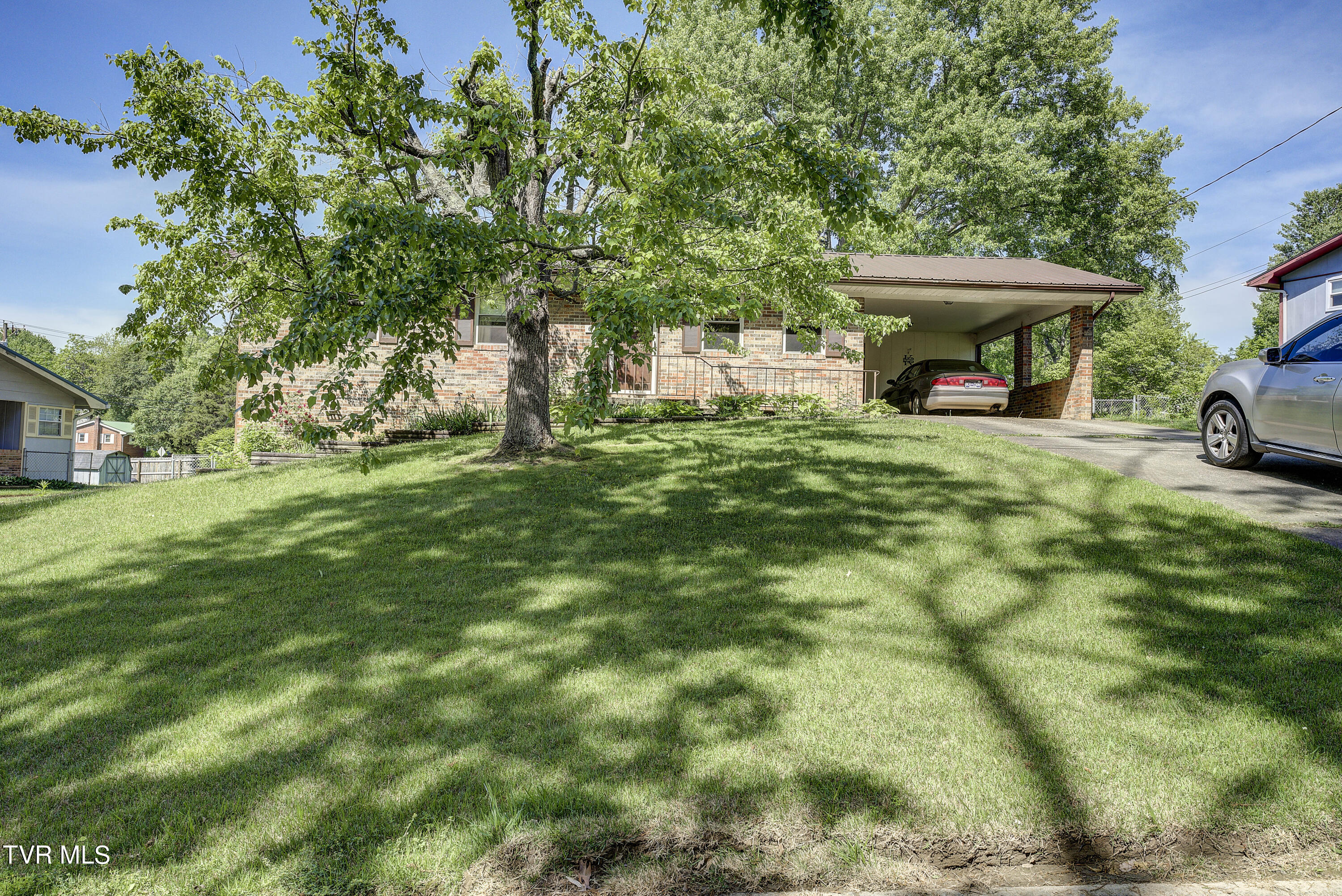 628 Mt Bethel Road Greeneville, TN 37745 - Photo 3 of 34 628 Mount Bethel Rd Greeneville, TN