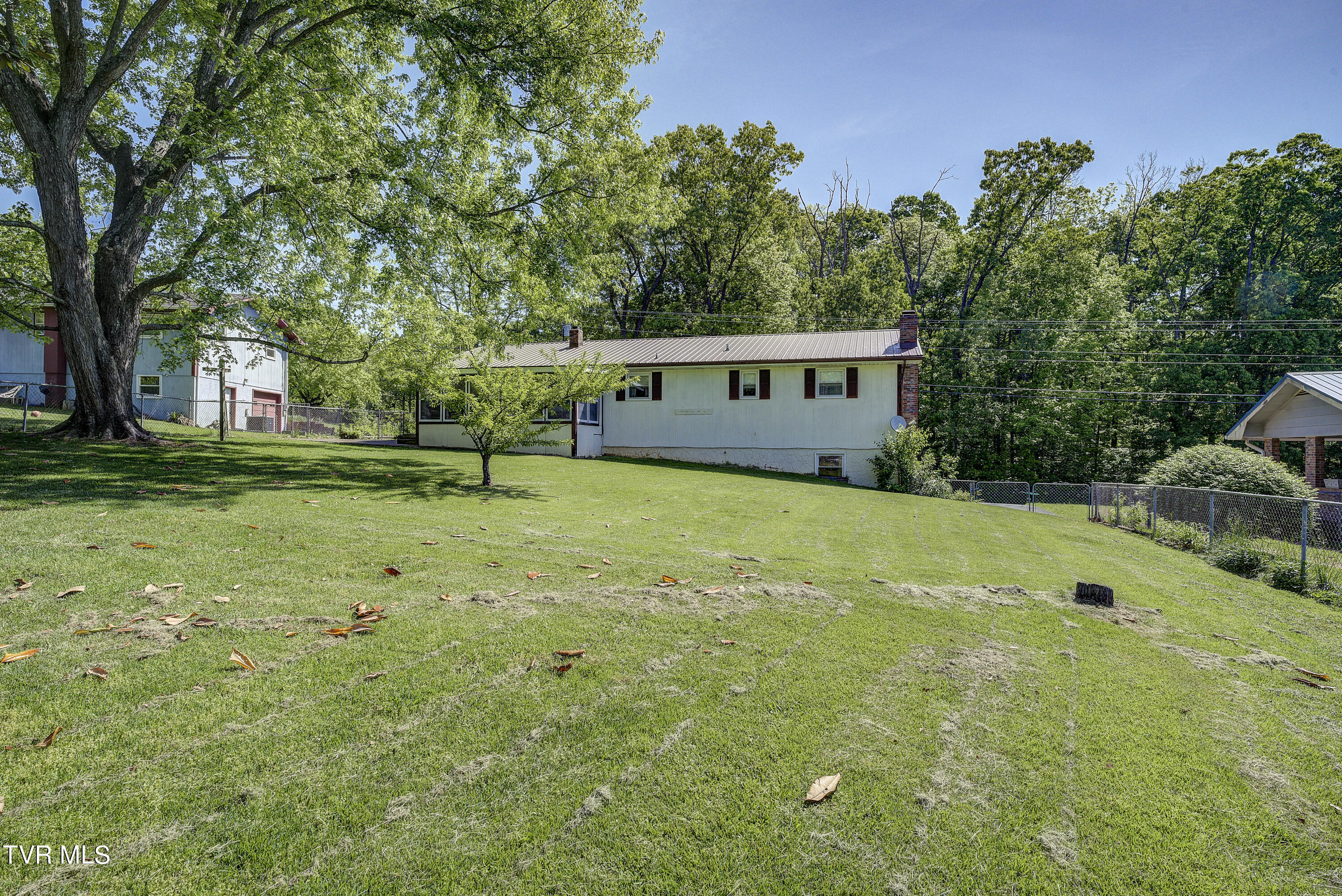 628 Mt Bethel Road Greeneville, TN 37745 - Photo 8 of 34 628 Mount Bethel Rd Greeneville, TN