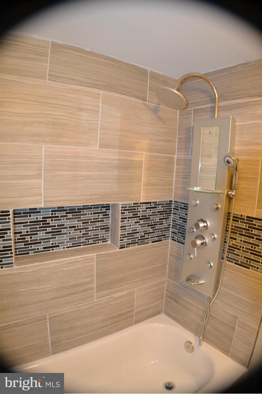 5920 Hillen Road Baltimore, MD 21239 - Photo 15 of 22 Bath