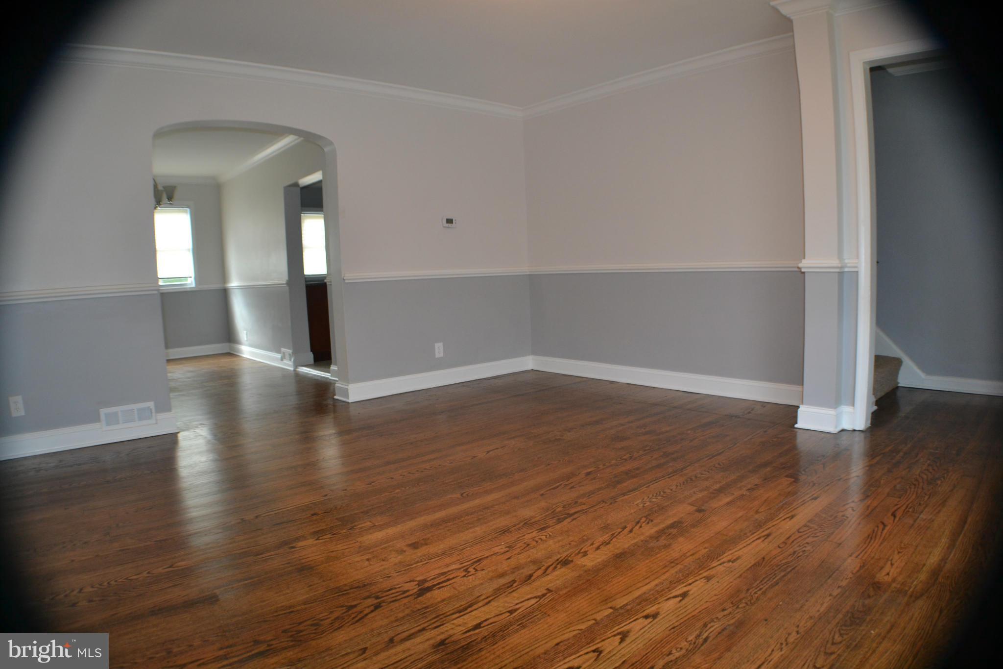 5920 Hillen Road Baltimore, MD 21239 - Photo 3 of 22 Living Room