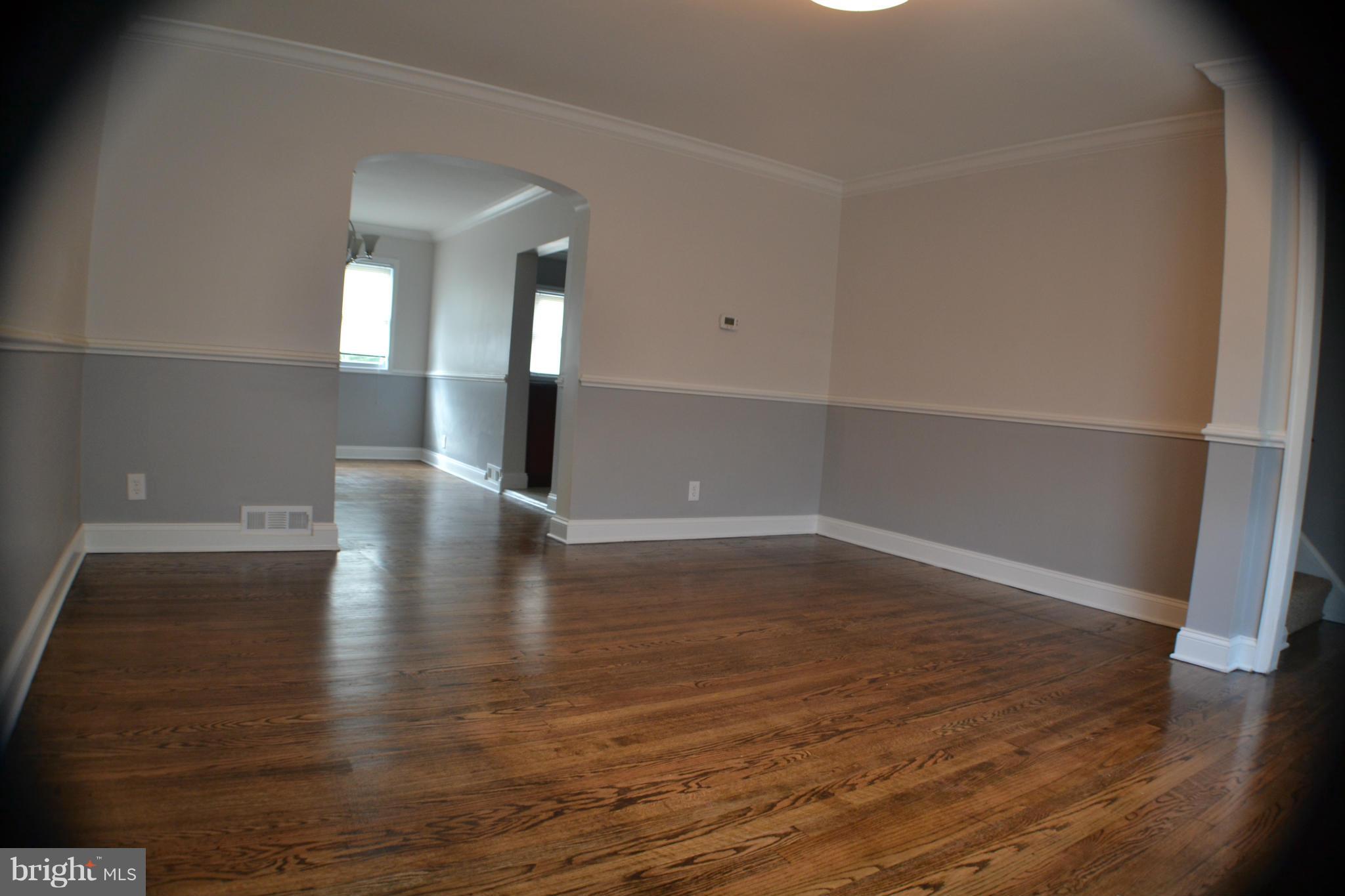 5920 Hillen Road Baltimore, MD 21239 - Photo 4 of 22 Living Room
