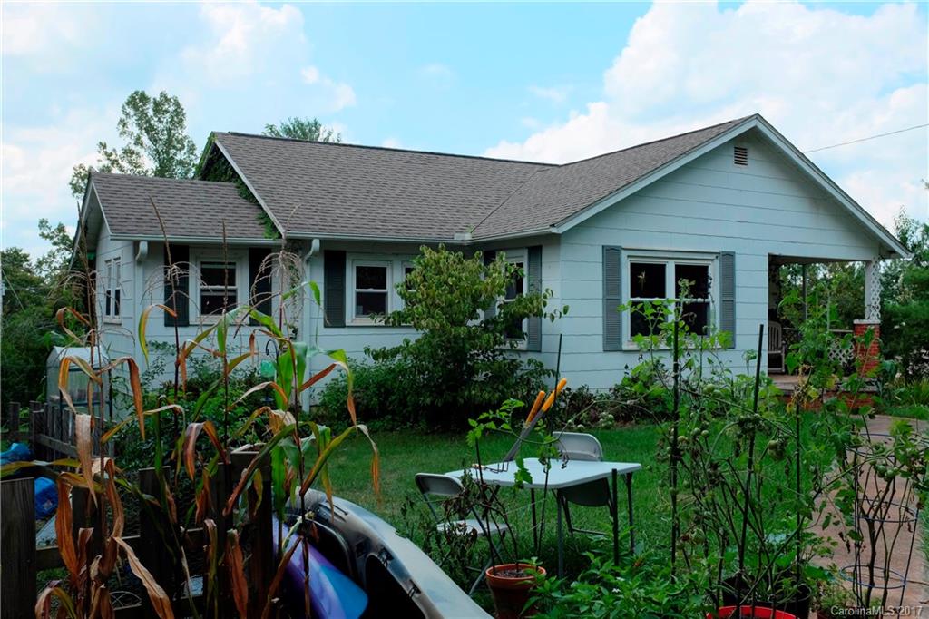 152 Pickens Road Weaverville, NC 28787 - Photo 3 of 15 Gallery Image 3