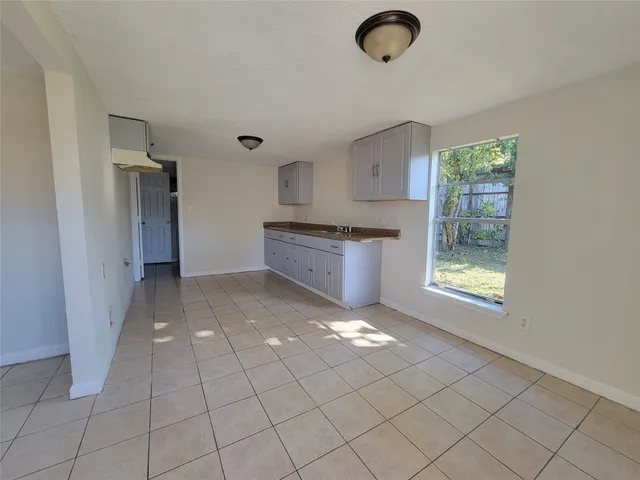 $875 | 733 Zoe Street, Houston, TX 77020