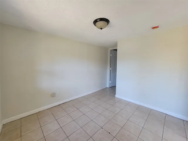 $875 | 733 Zoe Street, Houston, TX 77020