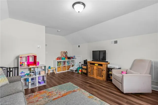 $549,900 | 1165 Flinty Knoll Road, Pinnacle, NC 27043