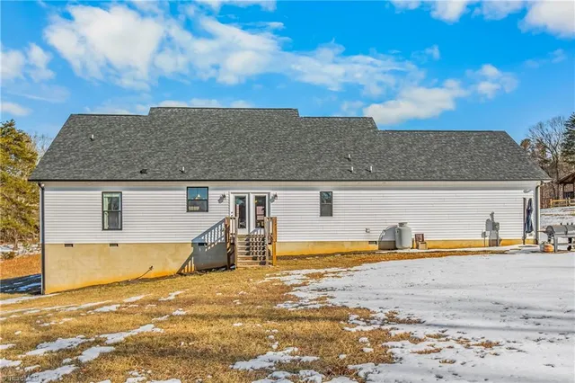 $549,900 | 1165 Flinty Knoll Road, Pinnacle, NC 27043