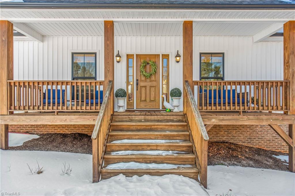 1165 Flinty Knoll Road Pinnacle, NC 27043 - Photo 4 of 36