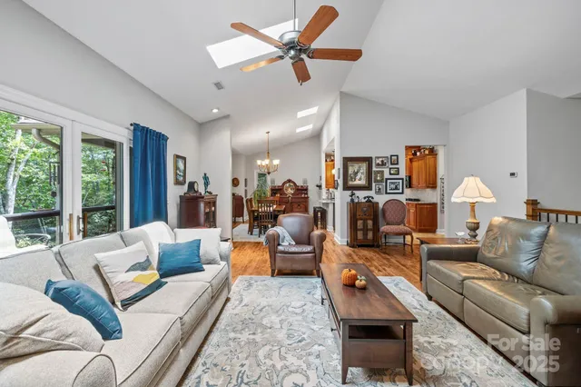 $965,000 | 21 Waga Court, Brevard, NC 28712