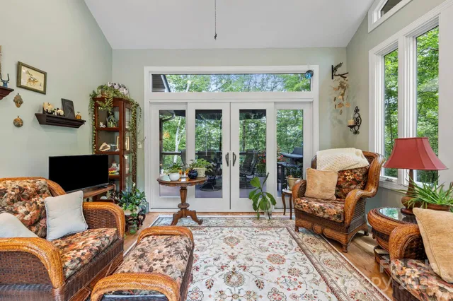 $965,000 | 21 Waga Court, Brevard, NC 28712