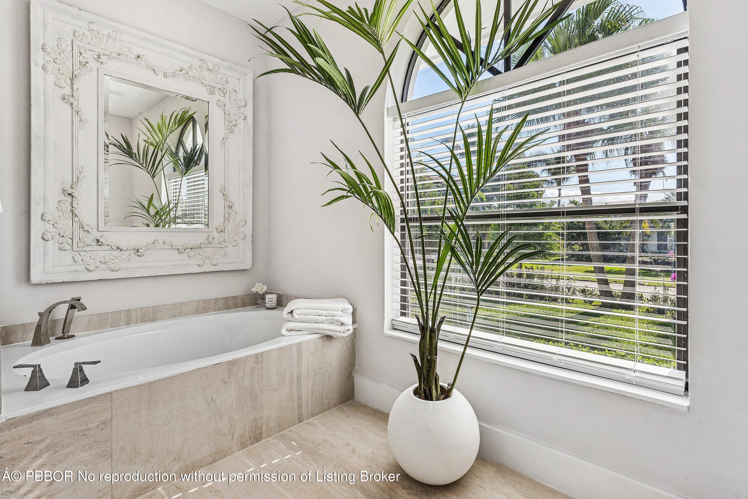 48 Harbour Drive North Ocean Ridge, FL 33435 - Photo 11 of 25 024-48HarbourDriveNorth-BoyntonBeach-FL-