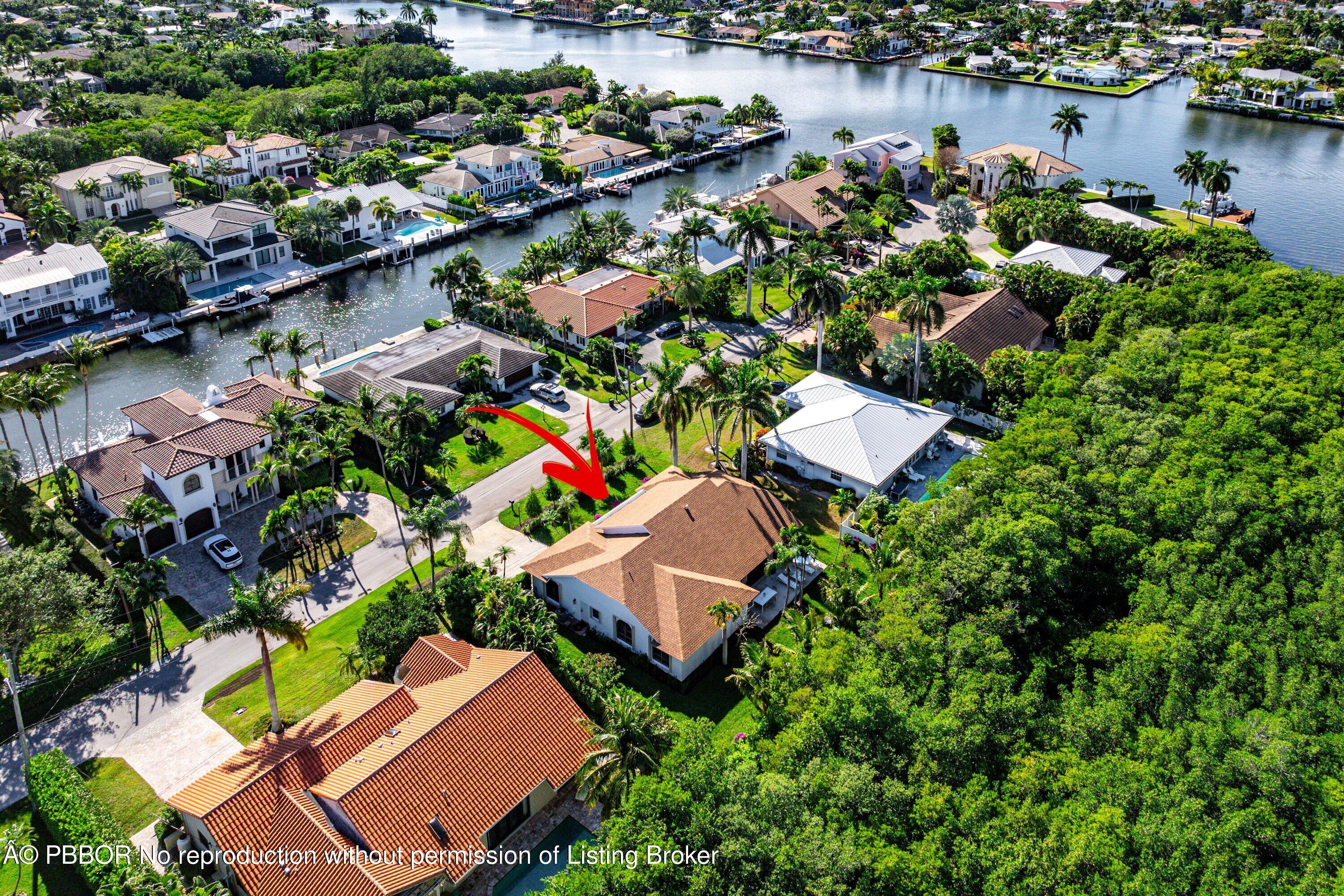 48 Harbour Drive North Ocean Ridge, FL 33435 - Photo 2 of 25 052-48HarbourDriveNorth-BoyntonBeach-FL-