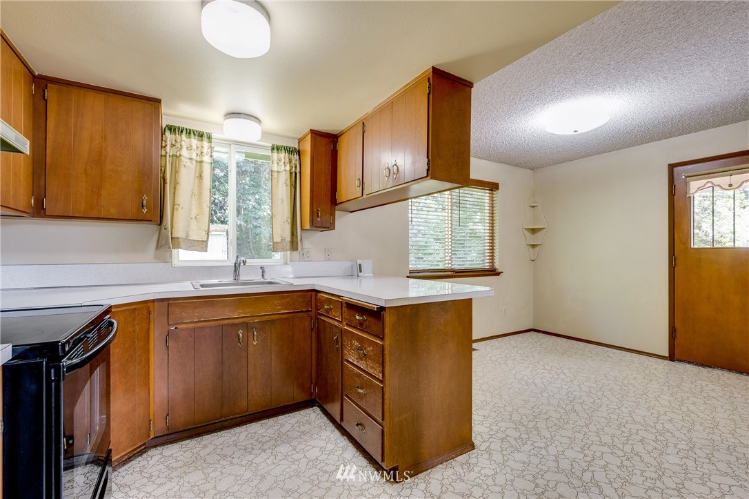 4350 Southeast Horstman Road Port Orchard, WA 98366 - Photo 2 of 19 Gallery Image 2