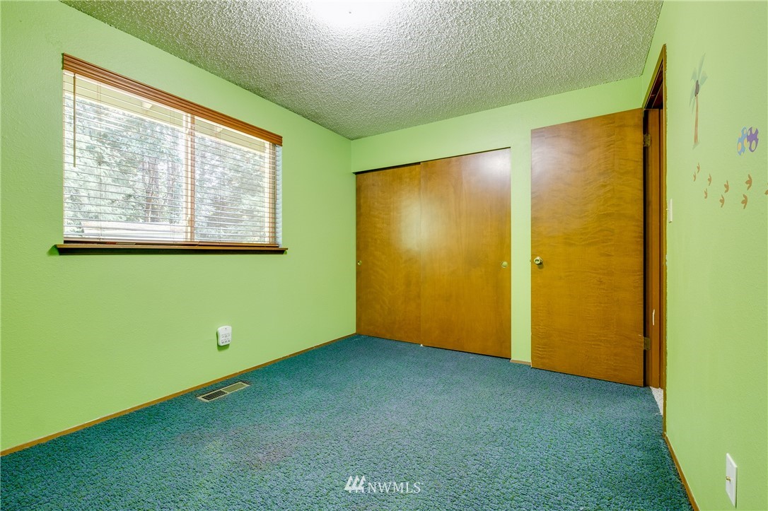 4350 Southeast Horstman Road Port Orchard, WA 98366 - Photo 11 of 19 Gallery Image 11