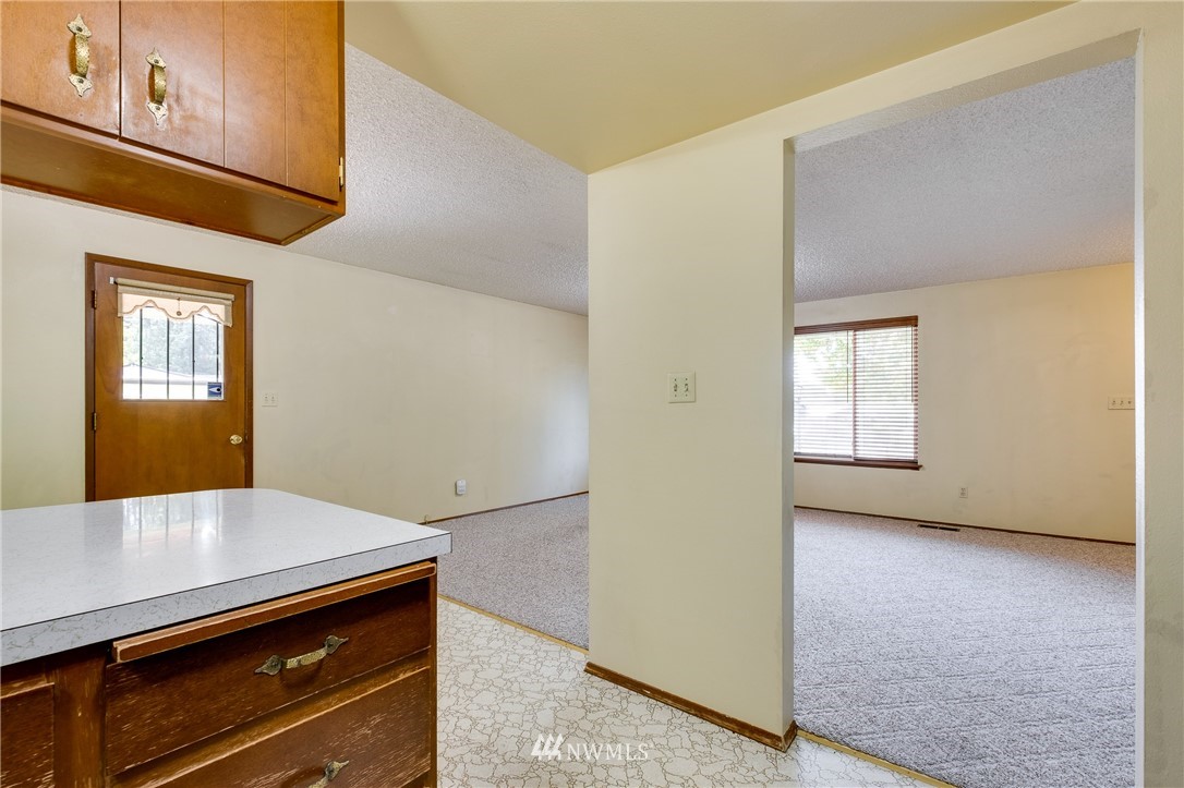 4350 Southeast Horstman Road Port Orchard, WA 98366 - Photo 4 of 19 Gallery Image 4