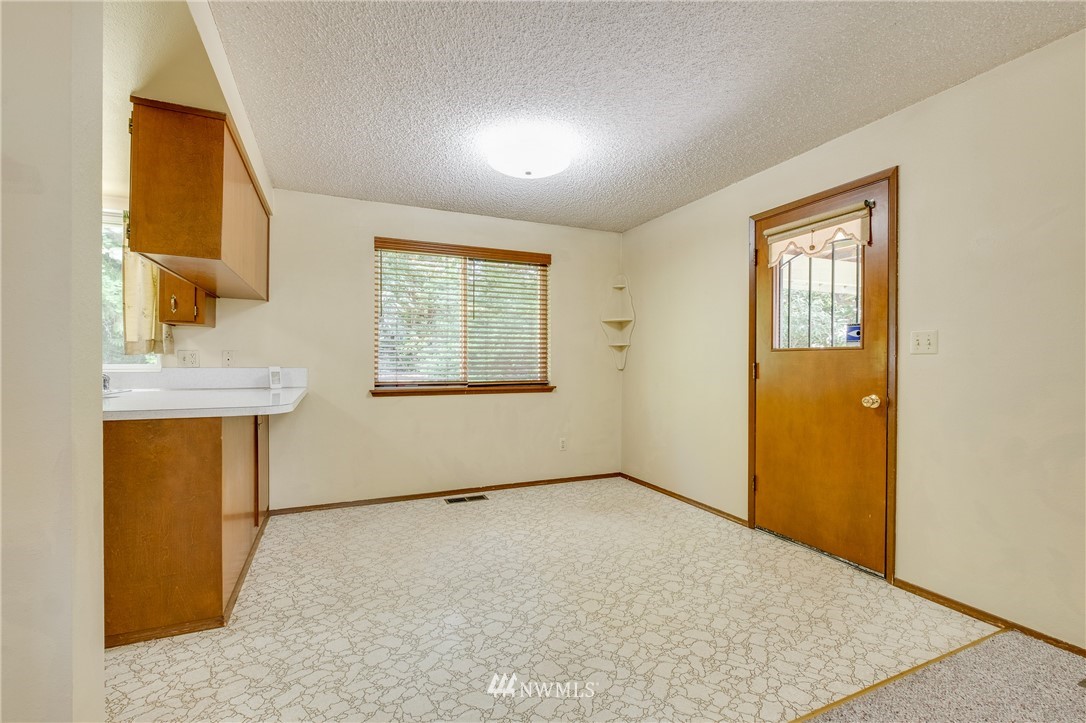 4350 Southeast Horstman Road Port Orchard, WA 98366 - Photo 6 of 19 Gallery Image 6