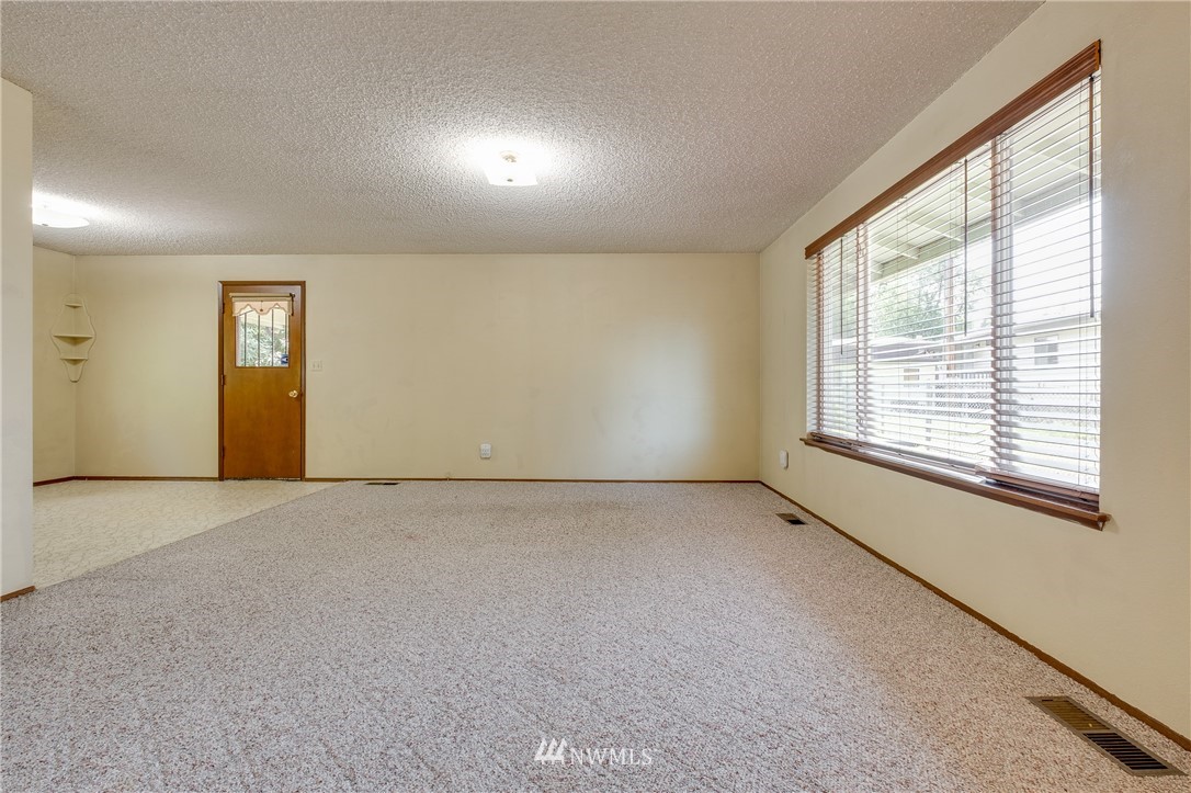 4350 Southeast Horstman Road Port Orchard, WA 98366 - Photo 9 of 19 Gallery Image 9