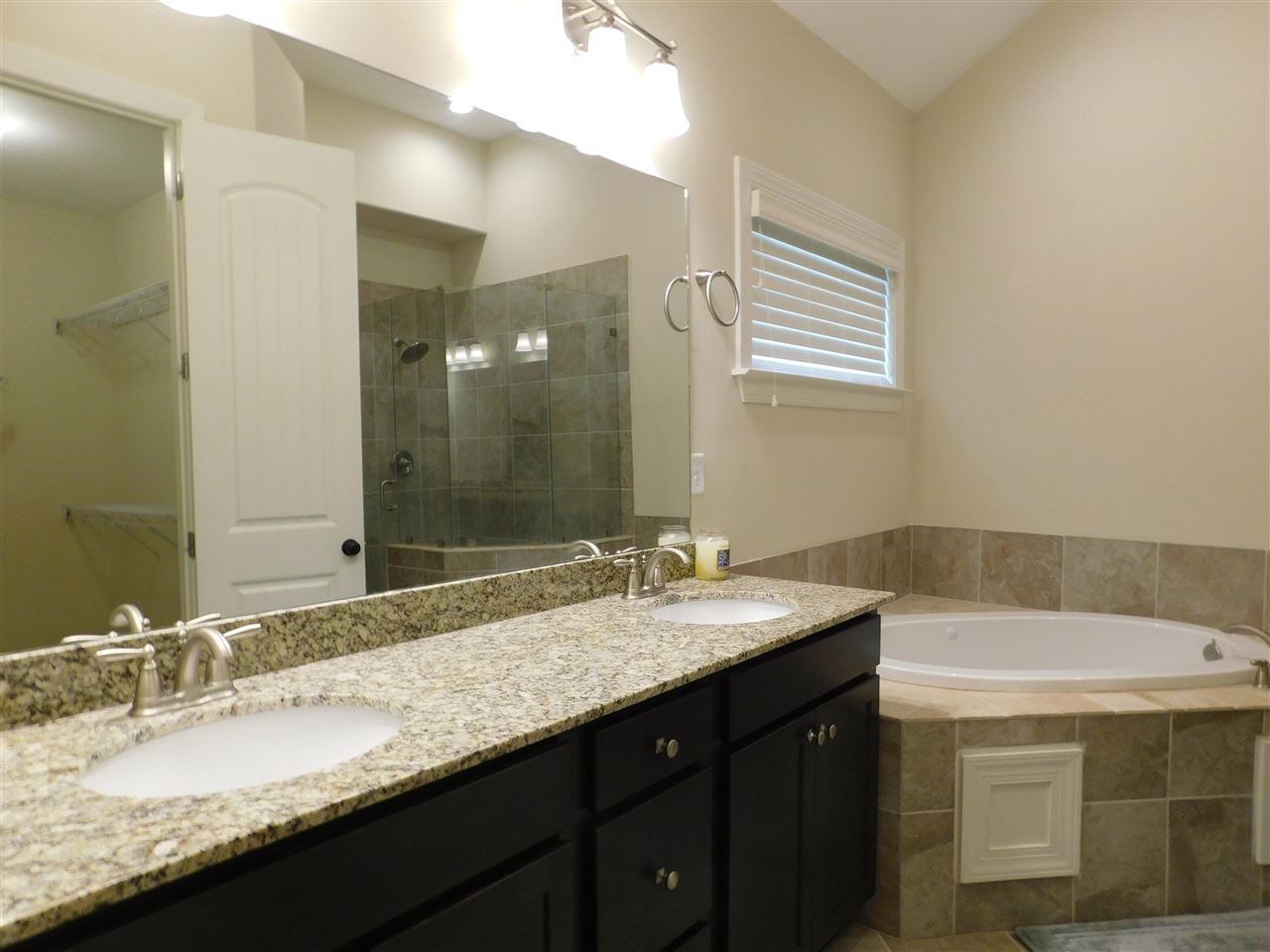 155 Cypress Point Road Oakland, TN 38060 - Photo 13 of 24 Gallery Image 13