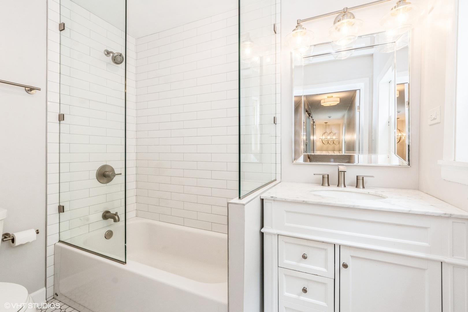 2909 North Ridgeway Avenue Chicago, IL 60618 - Photo 35 of 46