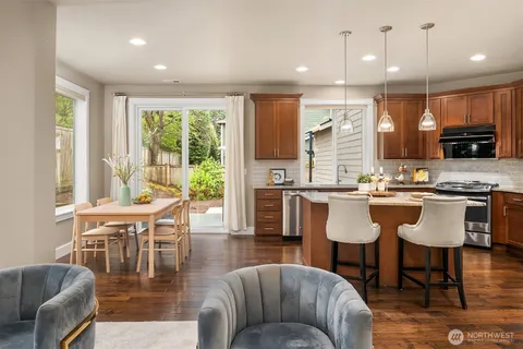 $2,299,000 | 8718 124th Avenue Northeast, Kirkland, WA 98033