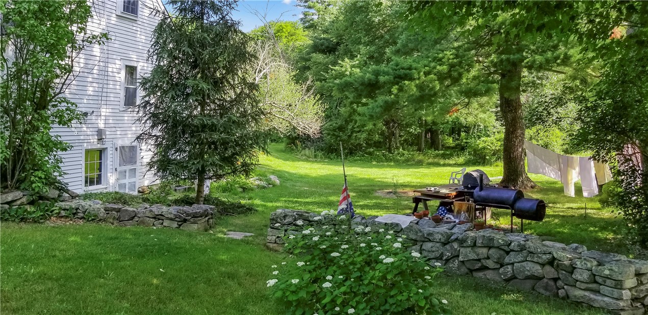 1237 Putnam Pike Glocester, RI 02814 - Photo 19 of 47