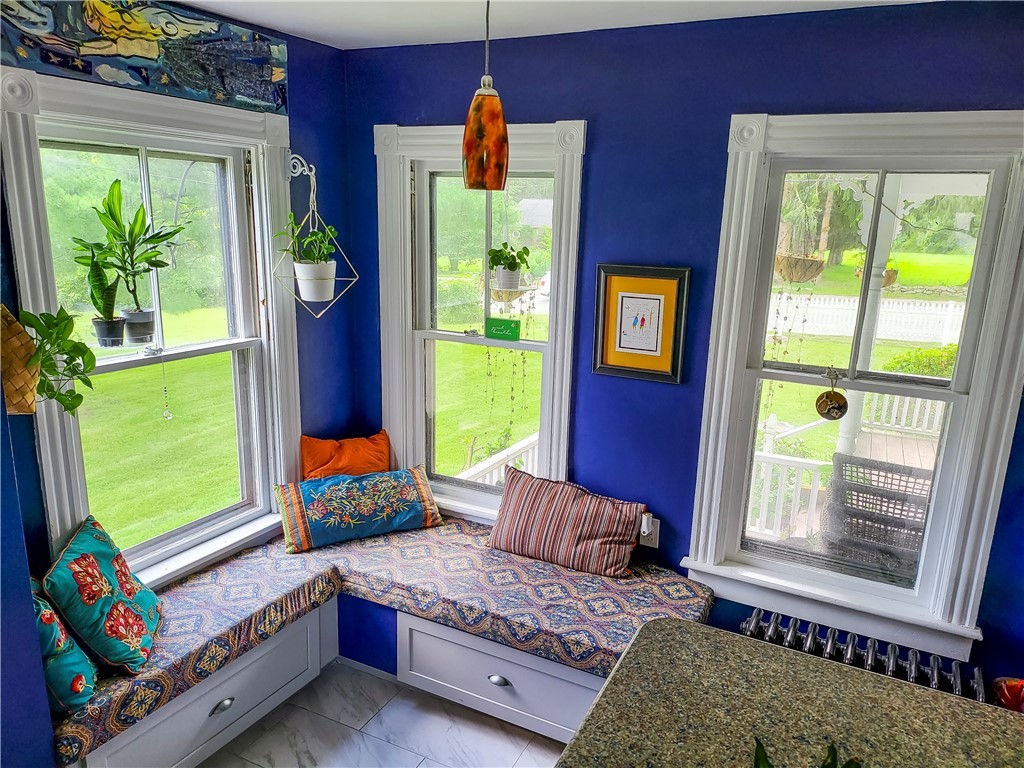 1237 Putnam Pike Glocester, RI 02814 - Photo 9 of 47