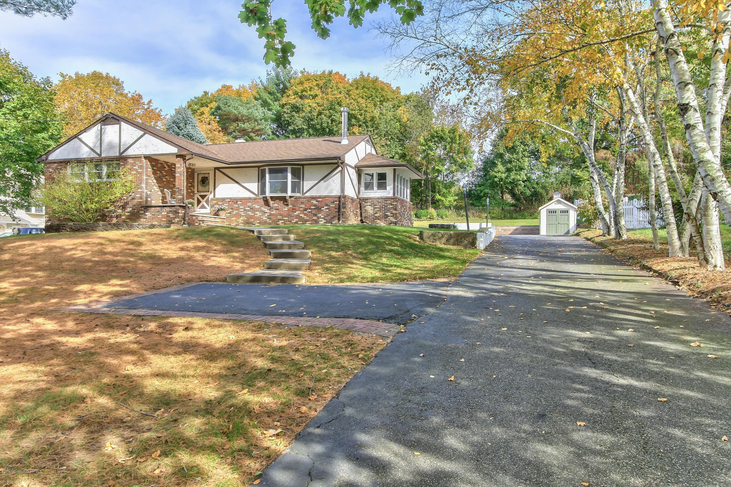 41 Nolan Road Morganville, NJ 07751 - Photo 3 of 39 41 Nolan Rd Marlboro Township-print-006-
