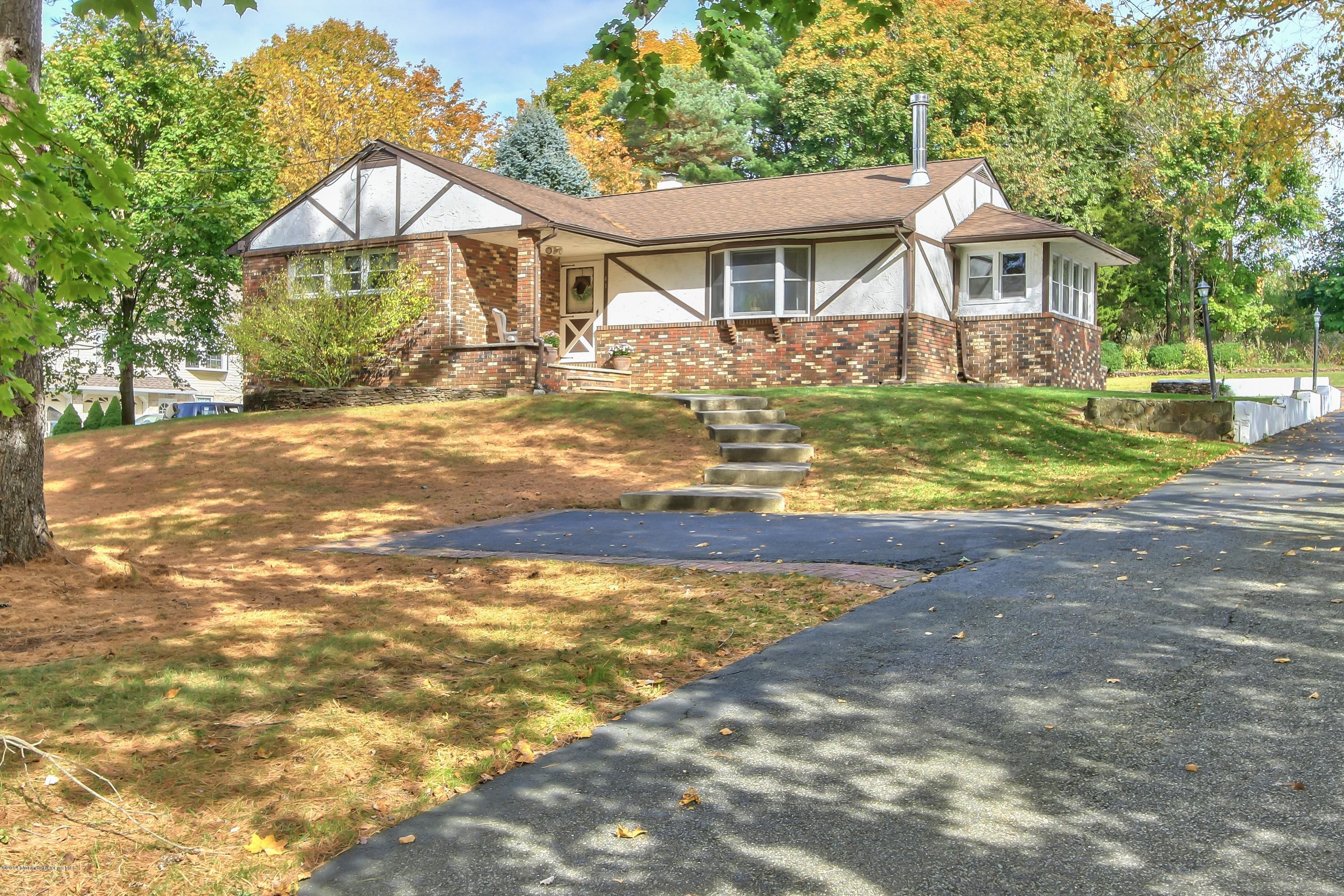 41 Nolan Road Morganville, NJ 07751 - Photo 4 of 39 41 Nolan Rd Marlboro Township-print-007-