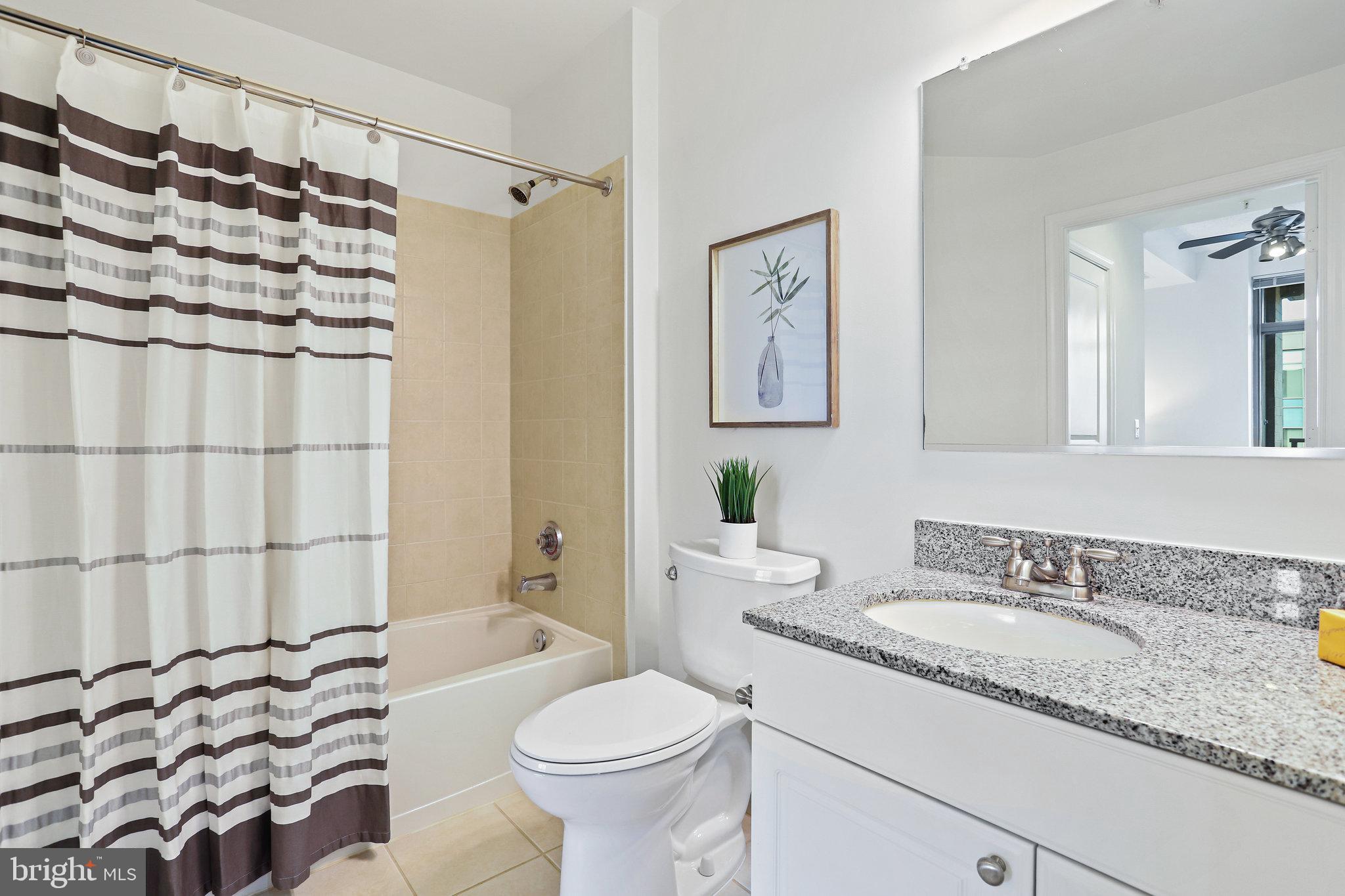 3600 South Glebe Road, Unit 1014W Arlington, VA 22202 - Photo 13 of 36 Full bath with tub shower