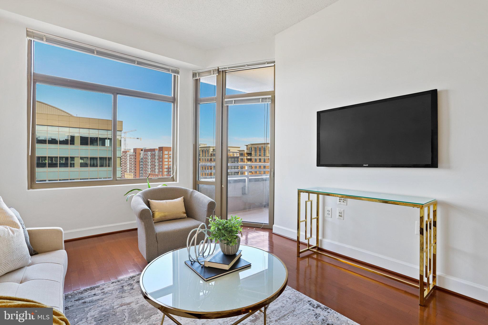 3600 South Glebe Road, Unit 1014W Arlington, VA 22202 - Photo 3 of 36 Living room to Balcony