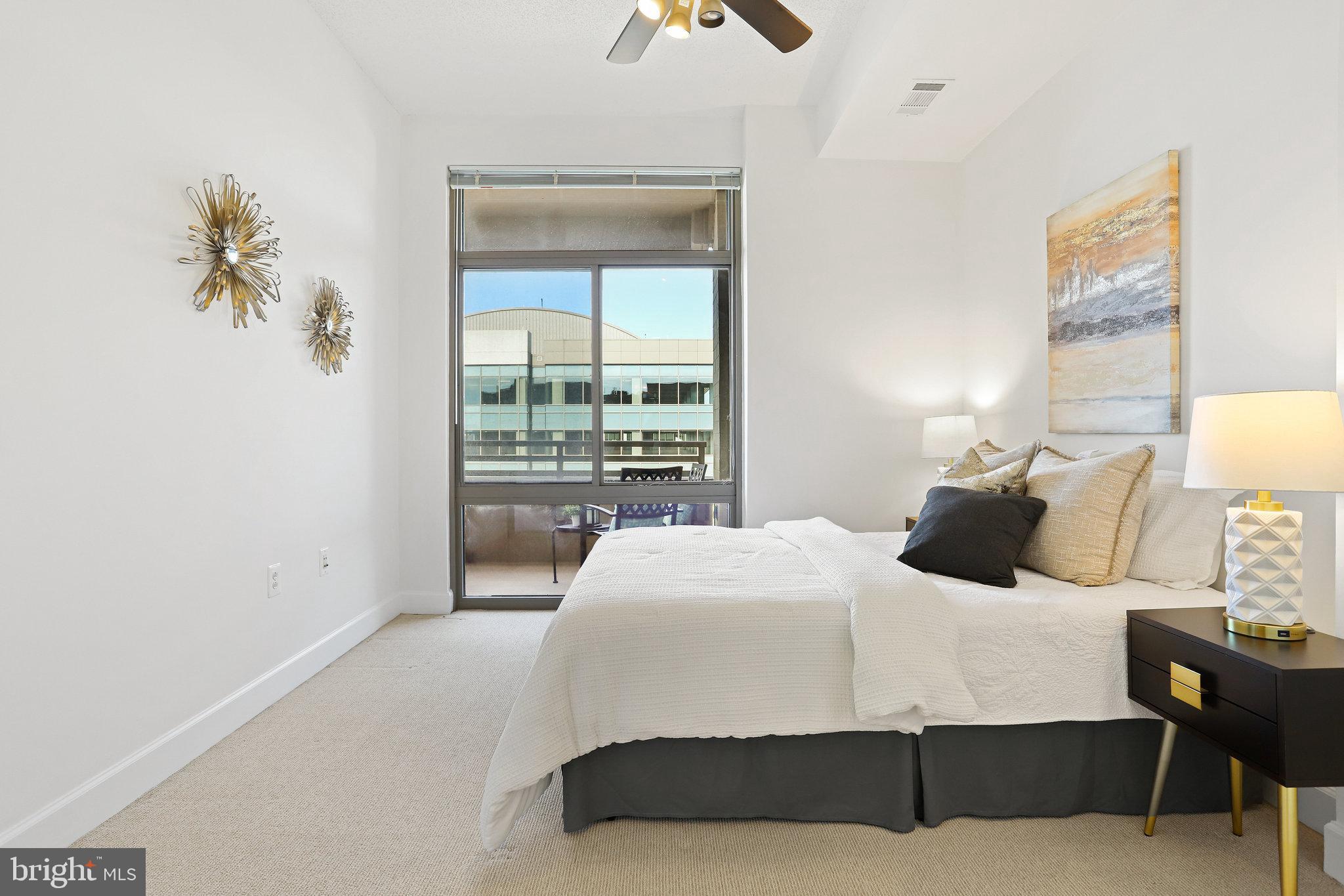 3600 South Glebe Road, Unit 1014W Arlington, VA 22202 - Photo 8 of 36 Awake to bright sun every morning!