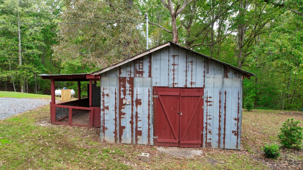 237 Chestnut Gap Road Blue Ridge, GA 30513 - Photo 3 of 60